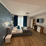 Guest house Casa Roby 3*